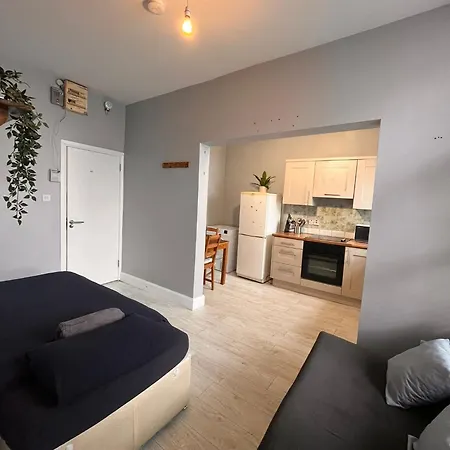 Comfortable Flat Centre - 2 *